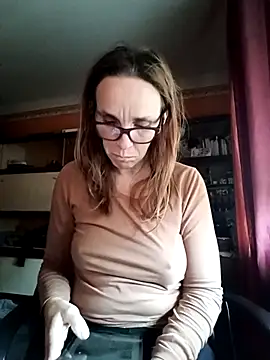 Snapshot of Dettybitch40 chatting on 11, 10, 2025 Dettybitch40 online show from 11, 10, 2025