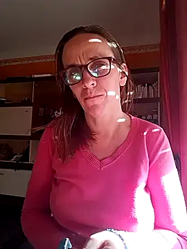 Snapshot of Dettybitch40 chatting on 18, 10, 2025 Dettybitch40 online show from 18, 10, 2025