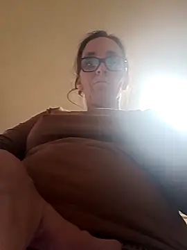 Snapshot of Dettybitch40 chatting on 1, 11, 2025 Dettybitch40 online show from 1, 11, 2025