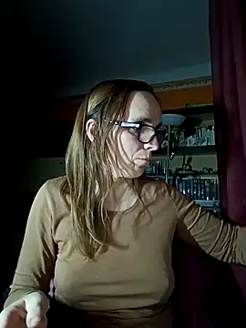 Snapshot of Dettybitch40 chatting on 2, 11, 2025 Dettybitch40 online show from 2, 11, 2025