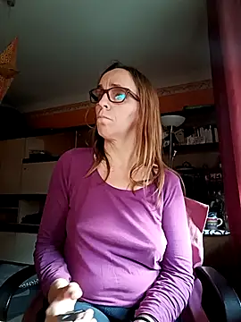 Snapshot of Dettybitch40 chatting on 3, 11, 2025 Dettybitch40 online show from 3, 11, 2025