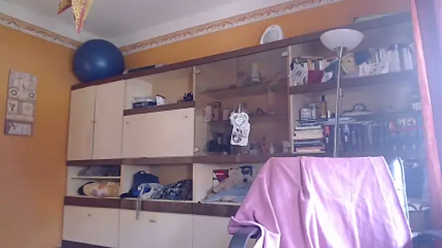 Snapshot of Dettybitch40 chatting on 9, 11, 2025 Dettybitch40 online show from 9, 11, 2025