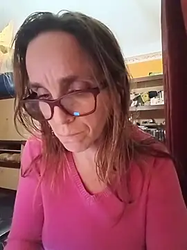 Snapshot of Dettybitch40 chatting on 10, 11, 2025 Dettybitch40 online show from 10, 11, 2025