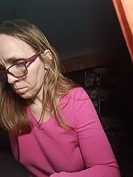 Snapshot of Dettybitch40 chatting on 13, 11, 2025 Dettybitch40 online show from 13, 11, 2025