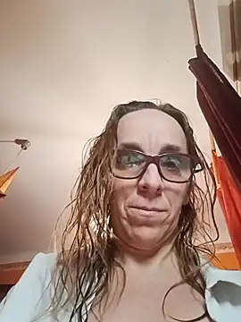 Snapshot of Dettybitch40 chatting on 15, 11, 2025 Dettybitch40 online show from 15, 11, 2025