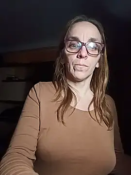 Snapshot of Dettybitch40 chatting on 16, 11, 2025 Dettybitch40 online show from 16, 11, 2025