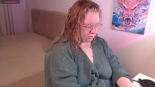 Snapshot of Ann_Muna chatting on 21, 12, 2025 Ann Muna online show from 21, 12, 2025