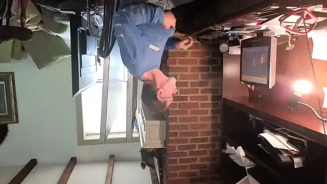 Snapshot of CDforU chatting on 7, 10, 2025 CDforU online show from 7, 10, 2025