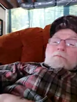 Snapshot of CDforU chatting on 5, 12, 2025 CDforU online show from 5, 12, 2025