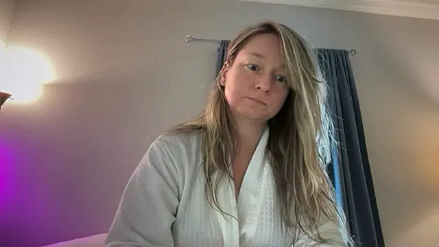 Snapshot of Vivian_MayXxX chatting on 29, 3, 2026 Vivian MayXxX online show from 29, 3, 2026