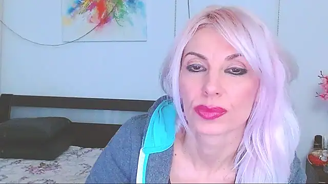 HoneyLara online show from 13, 2, 2025
