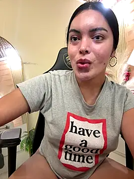 HotstuffCherrySummer online show from 26, 11, 2025