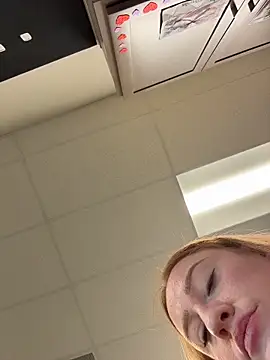 Snapshot of cinnatitties chatting on 3, 11, 2025 cinnatitties online show from 3, 11, 2025