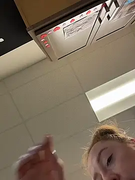 Snapshot of cinnatitties chatting on 4, 11, 2025 cinnatitties online show from 4, 11, 2025