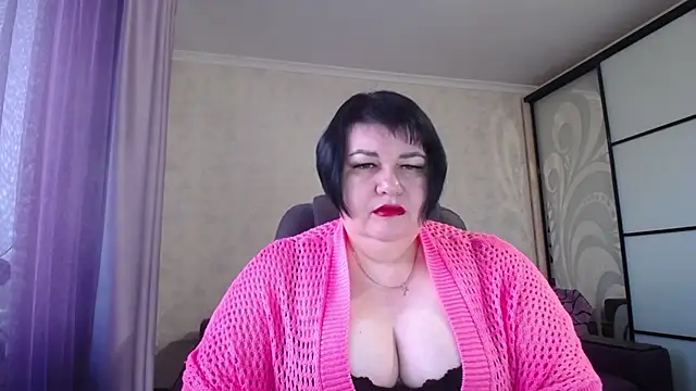 JuicyLady Di online show from 2, 2, 2025