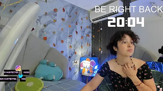 Katemoss70 online show from 4, 11, 2025