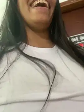ArielleMillerr online show from 15, 1, 2025