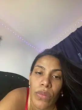 ArielleMillerr online show from 4, 10, 2025