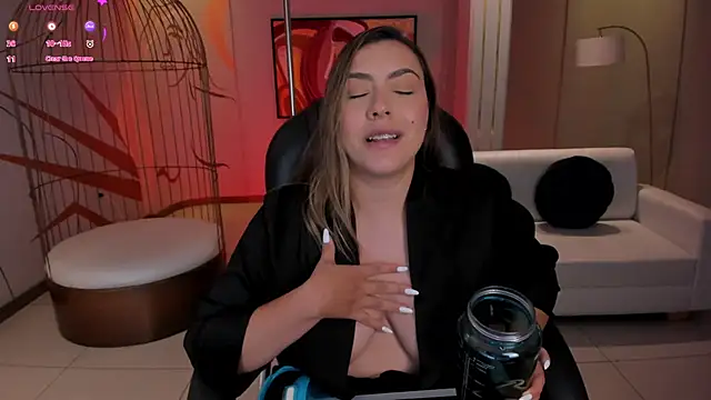 Snapshot of MartinnaBonnet chatting on 21, 12, 2024 MartinnaBonnet online show from 21, 12, 2024