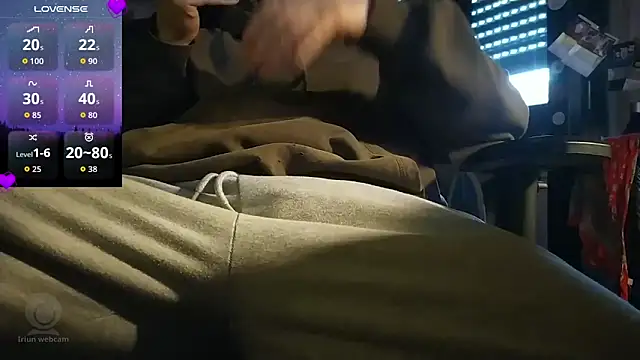 Snapshot of Purple_Flamingo chatting on 25, 11, 2025 Purple Flamingo online show from 25, 11, 2025