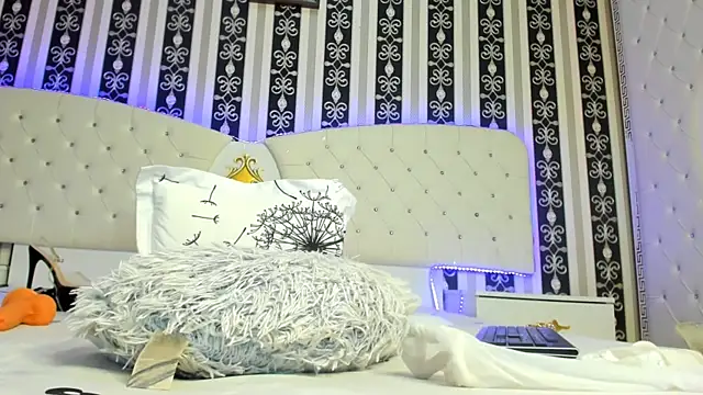 Aidasina online show from 7, 2, 2025