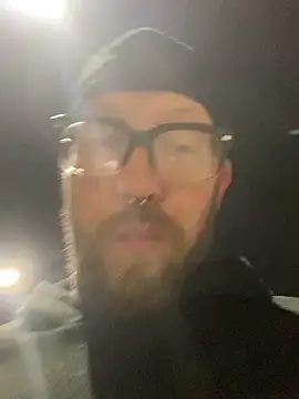 Tomas Zaddy online show from 2, 3, 2025