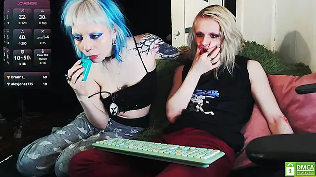 Snapshot of Alien_Bella chatting on 8, 12, 2024 Alien Bella online show from 8, 12, 2024