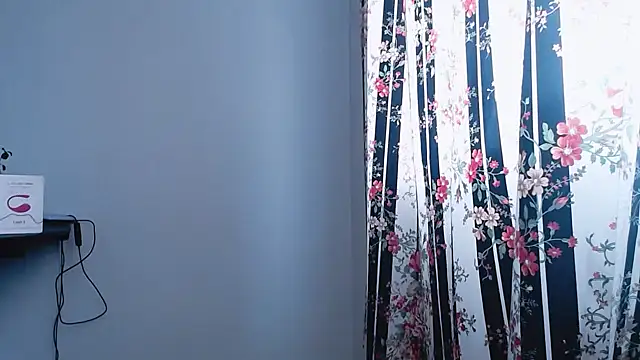 Snapshot of Cocain_Atenea chatting on 18, 11, 2025 Cocain Atenea online show from 18, 11, 2025