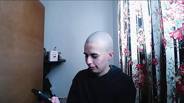 Snapshot of Cocain_Atenea chatting on 19, 11, 2025 Cocain Atenea online show from 19, 11, 2025