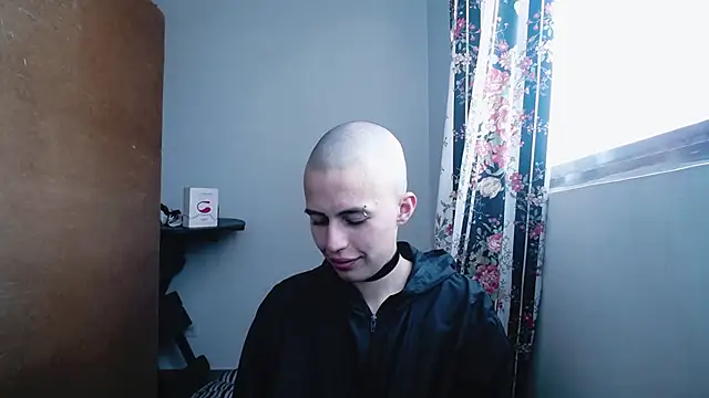 Snapshot of Cocain_Atenea chatting on 20, 11, 2025 Cocain Atenea online show from 20, 11, 2025