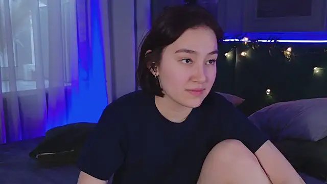 Snapshot of So_audrey chatting on 24, 12, 2024 So audrey online show from 24, 12, 2024