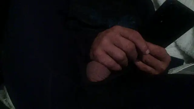 Snapshot of goodick4u28 chatting on 11, 11, 2025 goodick4u28 online show from 11, 11, 2025