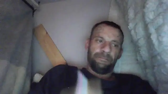 Snapshot of goodick4u28 chatting on 17, 12, 2025 goodick4u28 online show from 17, 12, 2025