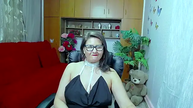 Snapshot of LucilleFenlys chatting on 6, 12, 2024 LucilleFenlys online show from 6, 12, 2024