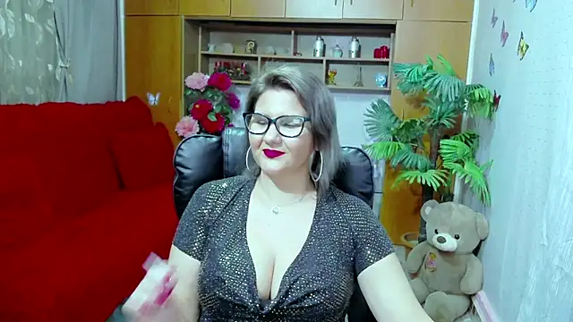 Snapshot of LucilleFenlys chatting on 8, 12, 2024 LucilleFenlys online show from 8, 12, 2024