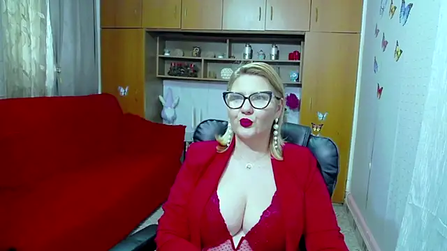 Snapshot of LucilleFenlys chatting on 26, 2, 2025 LucilleFenlys online show from 26, 2, 2025
