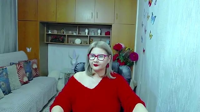 Snapshot of LucilleFenlys chatting on 21, 10, 2025 LucilleFenlys online show from 21, 10, 2025