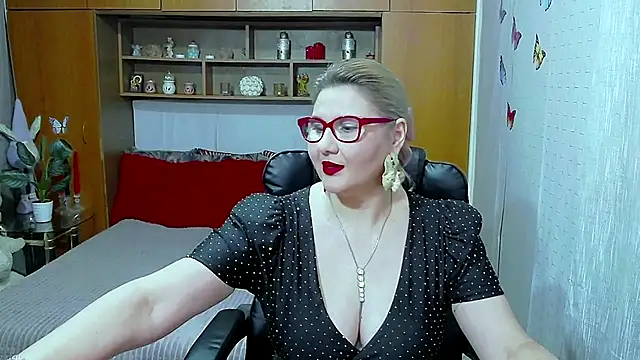 Snapshot of LucilleFenlys chatting on 13, 3, 2026 LucilleFenlys online show from 13, 3, 2026