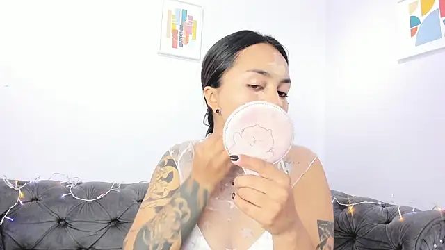 miss soffi  online show from 2, 12, 2025