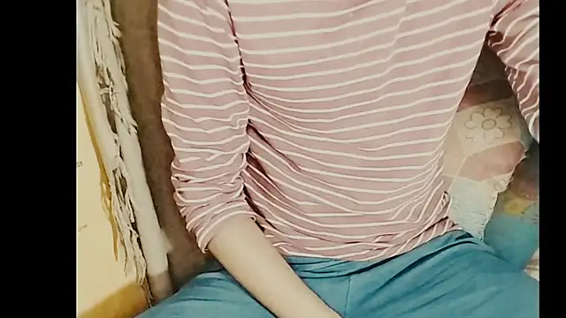 Snapshot of vampynik chatting on 19, 11, 2025 vampynik online show from 19, 11, 2025