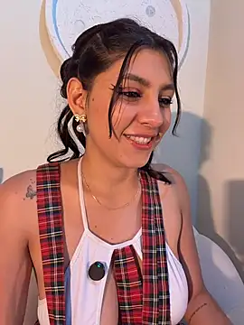 Snapshot of loolla_23 chatting on 21, 3, 2026 loolla 23 online show from 21, 3, 2026