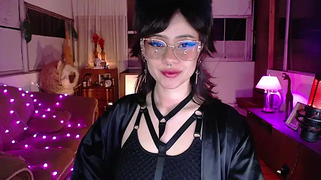 Snapshot of Aquamarinebubble chatting on 15, 10, 2025 Aquamarinebubble online show from 15, 10, 2025