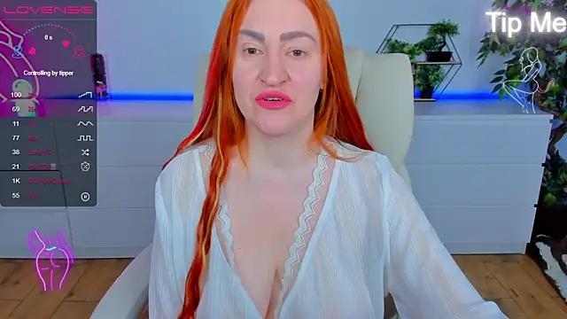 Snapshot of Kamilla_Hot chatting on 6, 3, 2026 Kamilla Hot online show from 6, 3, 2026