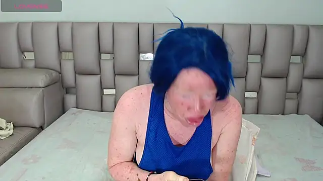 Kittywhiteass online show from 9, 10, 2025