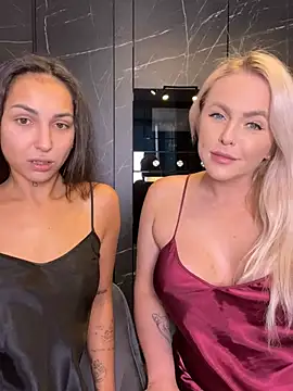 Snapshot of Keep_us_wild chatting on 19, 12, 2024 Keep us wild online show from 19, 12, 2024