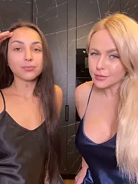 Snapshot of Keep_us_wild chatting on 7, 2, 2025 Keep us wild online show from 7, 2, 2025