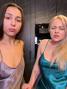 Snapshot of Keep_us_wild chatting on 21, 2, 2025 Keep us wild online show from 21, 2, 2025