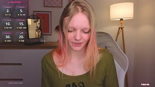 Snapshot of evangel1ne chatting on 28, 2, 2025 evangel1ne online show from 28, 2, 2025