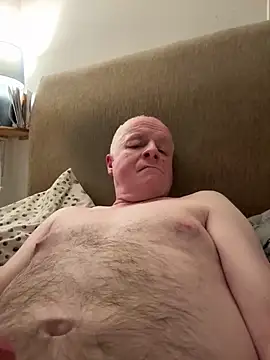 Snapshot of locallad88 chatting on 5, 2, 2025 locallad88 online show from 5, 2, 2025