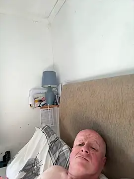 Snapshot of locallad88 chatting on 8, 9, 2025 locallad88 online show from 8, 9, 2025